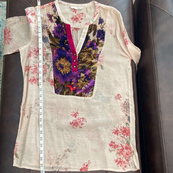 Gorgeous blouse from Soft Surrounding! Floral print, long sleeves, size XS. - Picture 7 of 11